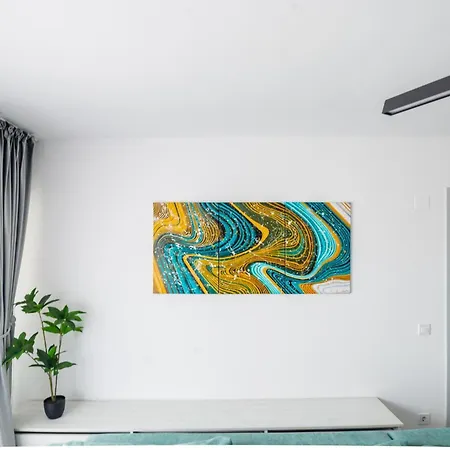 Apartment 42 *